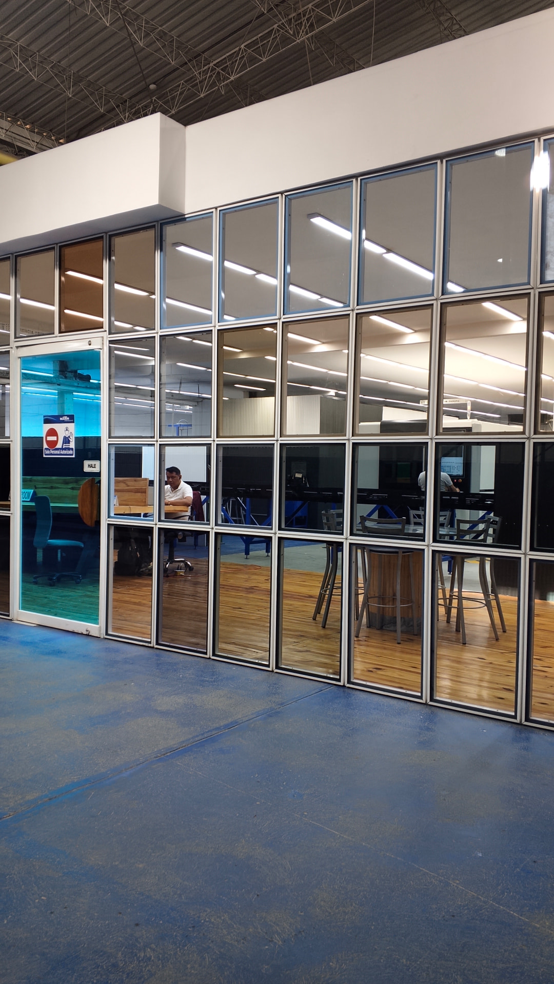 Oficinas y showroom